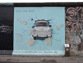 Leichte Texte für die East Side Gallery Berlin